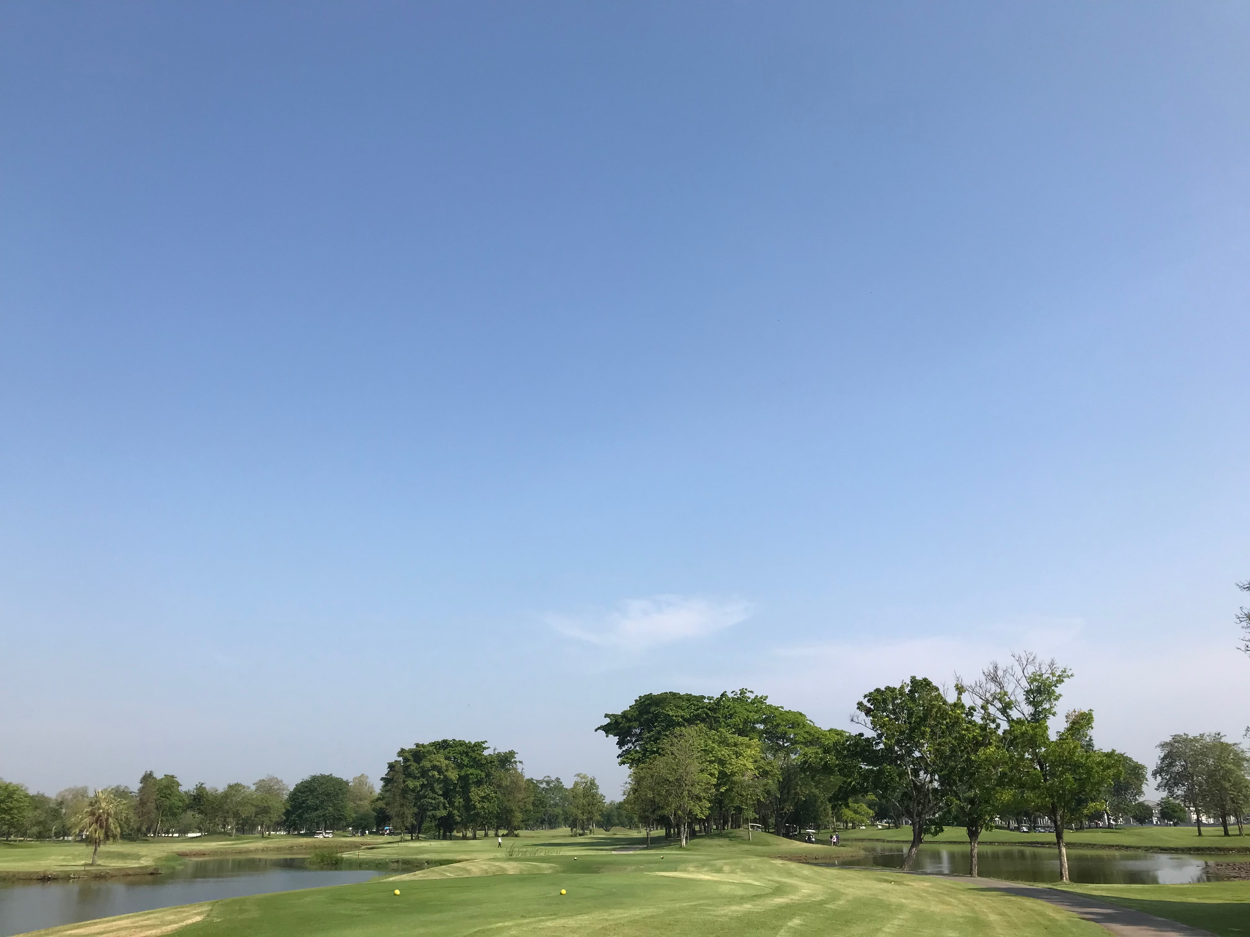 フローラ・ヴィルGC コース風景